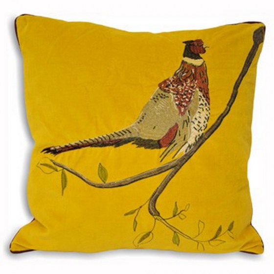 huntervelvet_pheasant_mustard_mor_gifts_interiors